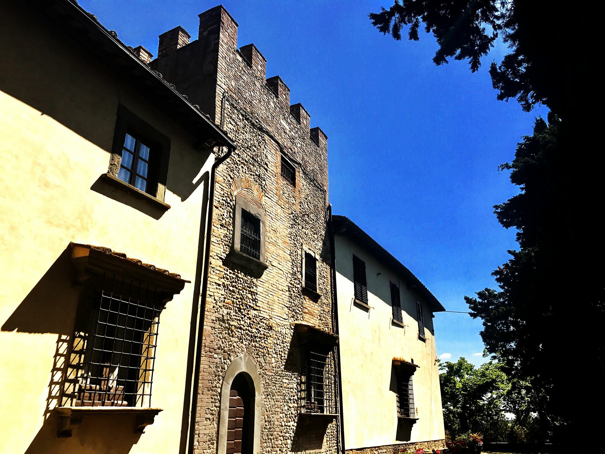 蒙特斯佩尔托利Castello Di Fezzana公寓 外观 照片